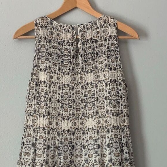 Club Monaco Helvi Smocked Printed Silk Dress - Picture 5 of 8